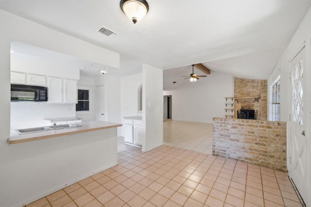 16957 Glen Eagle Drive, Conroe, TX 77385