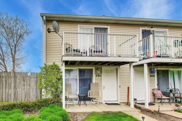 391 Meadow Green Lane, Round Lake Beach, IL 60073