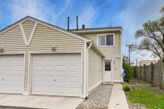 391 Meadow Green Lane, Round Lake Beach, IL 60073