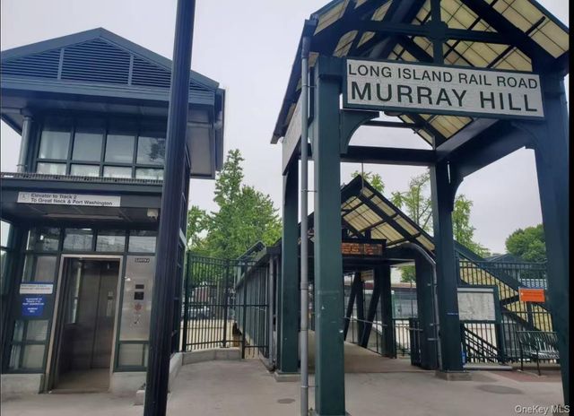 38-15 149 Street 2D, Flushing, NY 11354