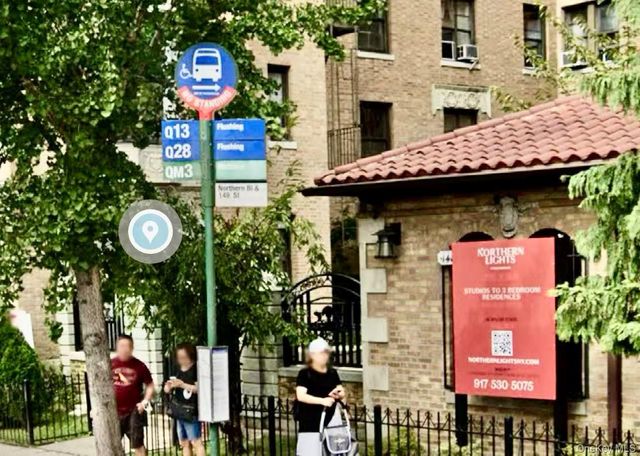 38-15 149 Street 2D, Flushing, NY 11354