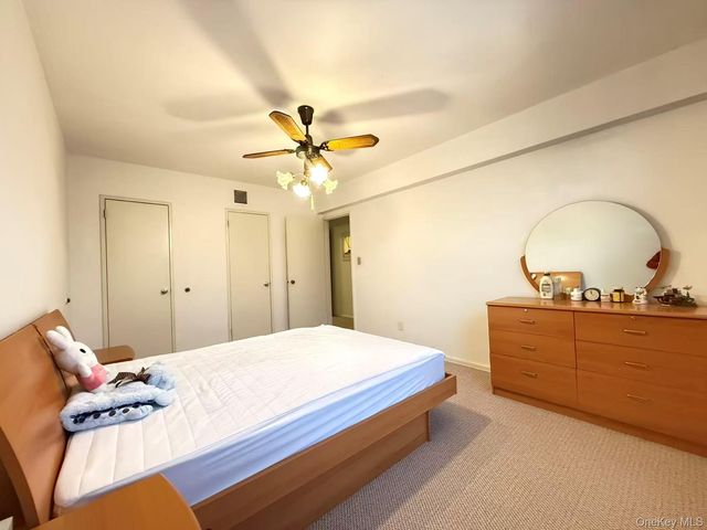 38-15 149 Street 2D, Flushing, NY 11354