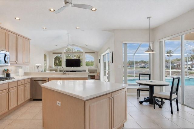 10228 ESTUARY DRIVE, Tampa, FL 33647