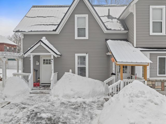 43 High Street, Laconia, NH 03246