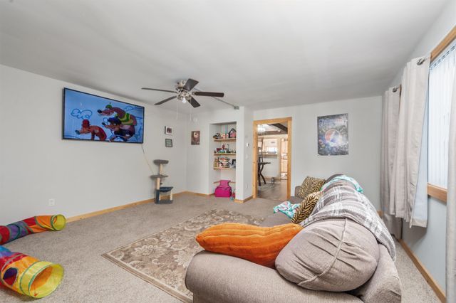 43 High Street, Laconia, NH 03246