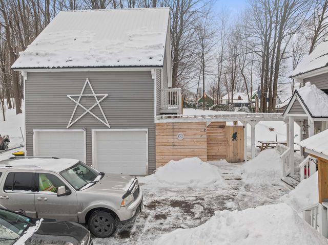 43 High Street, Laconia, NH 03246