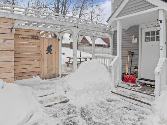 43 High Street, Laconia, NH 03246