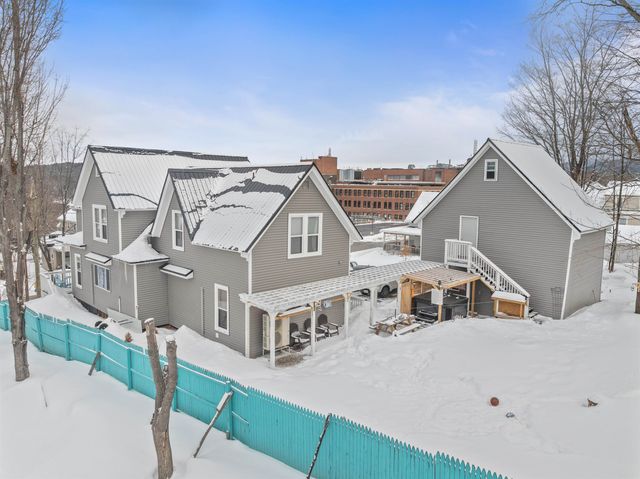 43 High Street, Laconia, NH 03246