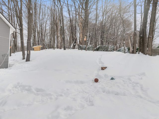 43 High Street, Laconia, NH 03246