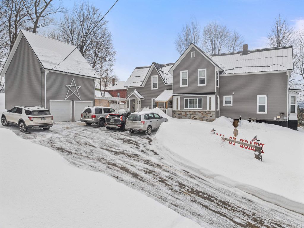 43 High Street, Laconia, NH 03246