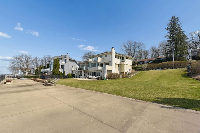 2940 Lake Shore Drive, Long Beach, IN 46360