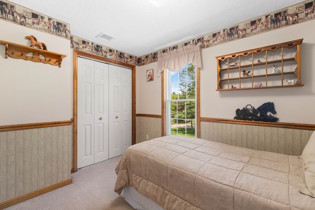 10 Barnstable Rd, Norfolk, MA 02056