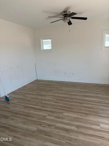 1210 S 2nd Street, Smithfield, NC 27577