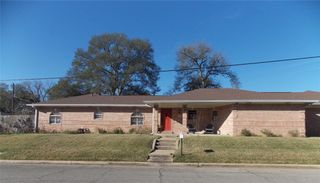 1002 Washington Street, Brenham, TX 77833