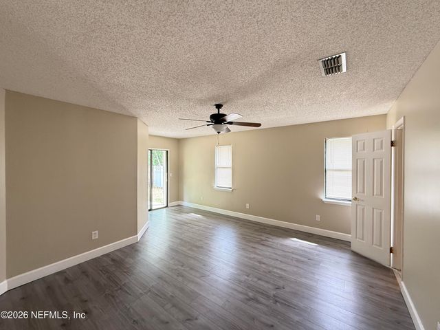 8326 CROSS TIMBERS Drive W, Jacksonville, FL 32244