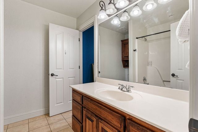 5079 S Strathmore Station Drive, Rogers, AR 72758