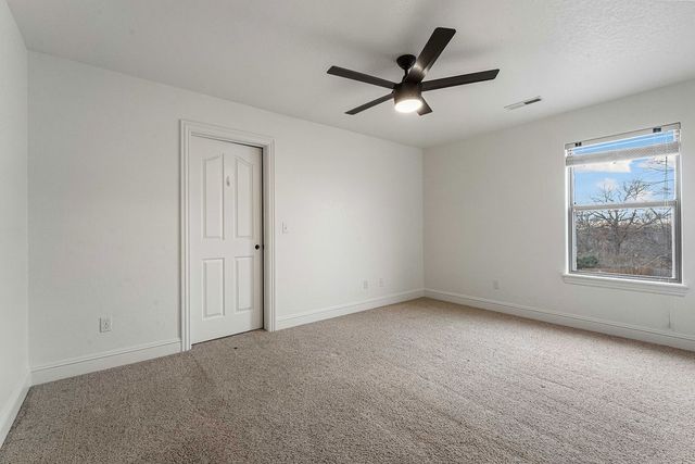 5079 S Strathmore Station Drive, Rogers, AR 72758