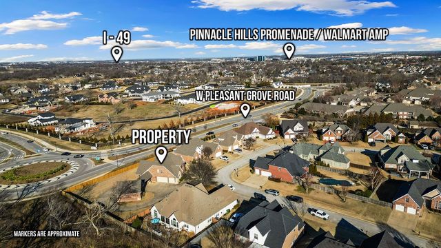 5079 S Strathmore Station Drive, Rogers, AR 72758