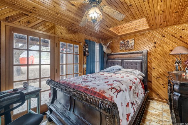 969 WALTER WHITE RANCH RD, Leakey, TX 78873