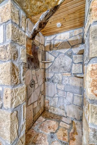 969 WALTER WHITE RANCH RD, Leakey, TX 78873