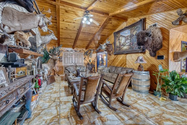 969 WALTER WHITE RANCH RD, Leakey, TX 78873