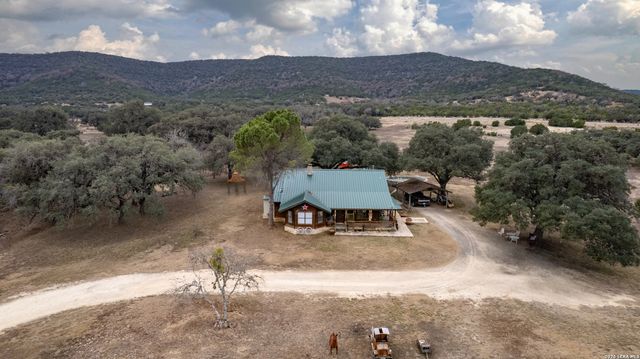 969 WALTER WHITE RANCH RD, Leakey, TX 78873