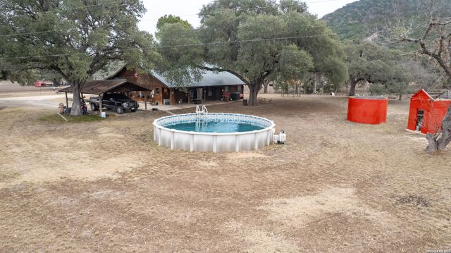 969 WALTER WHITE RANCH RD, Leakey, TX 78873