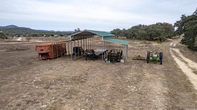 969 WALTER WHITE RANCH RD, Leakey, TX 78873