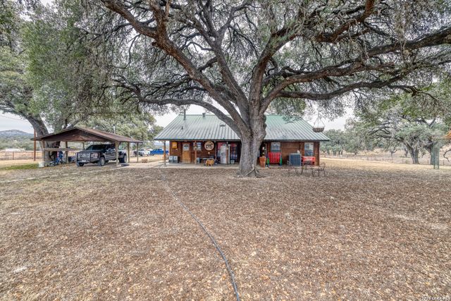 969 WALTER WHITE RANCH RD, Leakey, TX 78873