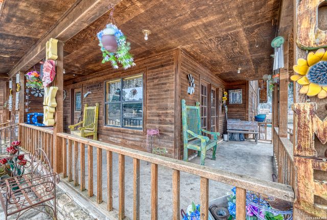 969 WALTER WHITE RANCH RD, Leakey, TX 78873