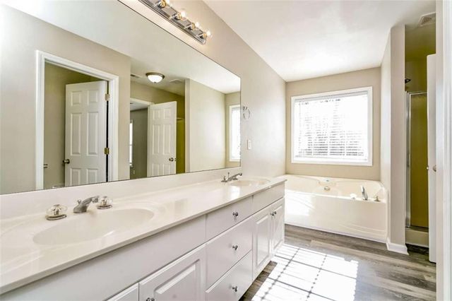 76 Foliage, Dallas, GA 30132