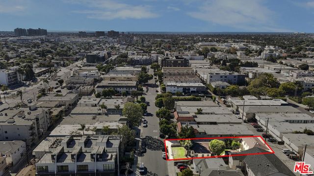 12609 Mitchell Avenue, Los Angeles, CA 90066