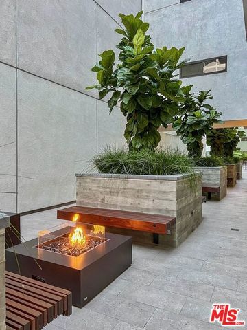 1234 Wilshire Boulevard 333, Los Angeles, CA 90017