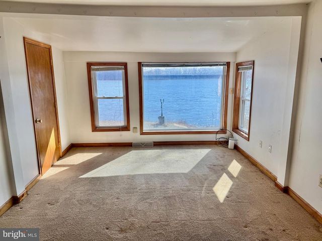 938 RIVER RD, Marysville, PA 17053