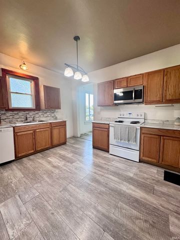 609 H Street, Bedford, IN 47421