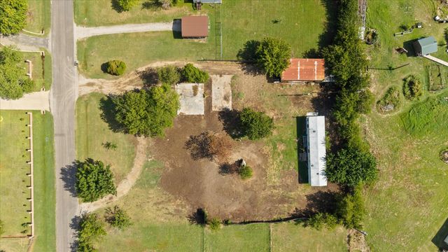 18069 Cindys Lane, Justin, TX 76247