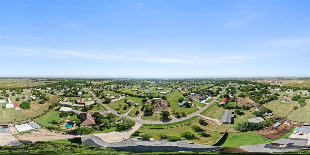 18069 Cindys Lane, Justin, TX 76247