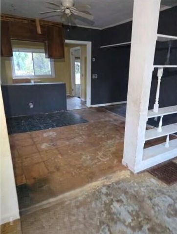 216 W Pine Street, Bloomingdale, MI 49026