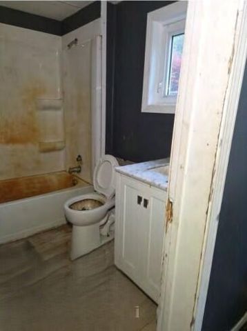 216 W Pine Street, Bloomingdale, MI 49026