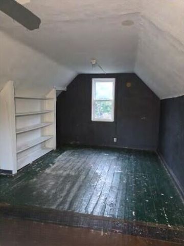 216 W Pine Street, Bloomingdale, MI 49026