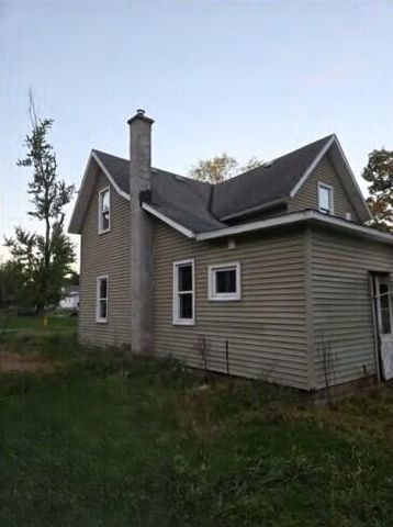 216 W Pine Street, Bloomingdale, MI 49026