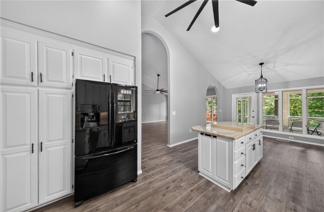 15 Breton Way, Bella Vista, AR 72715
