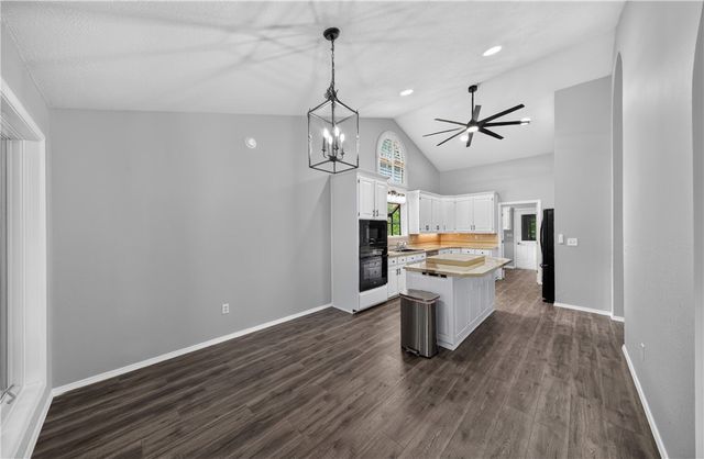 15 Breton Way, Bella Vista, AR 72715