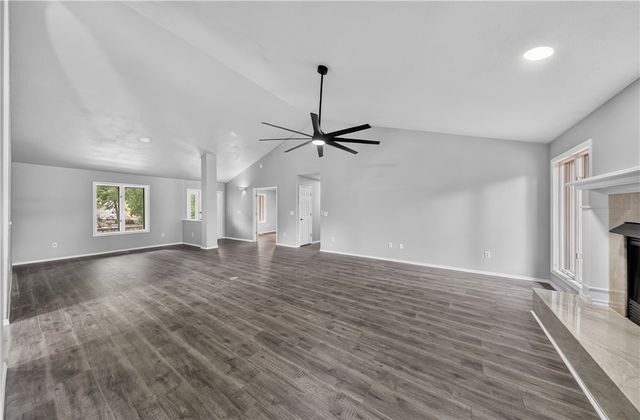 15 Breton Way, Bella Vista, AR 72715