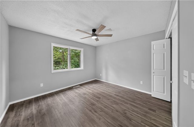 15 Breton Way, Bella Vista, AR 72715