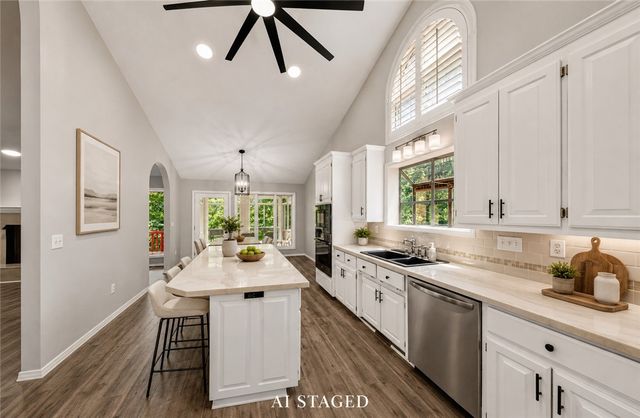 15 Breton Way, Bella Vista, AR 72715
