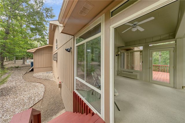 15 Breton Way, Bella Vista, AR 72715