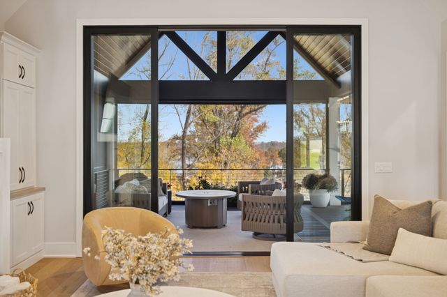 344 Raintree Dr, Hendersonville, TN 37075