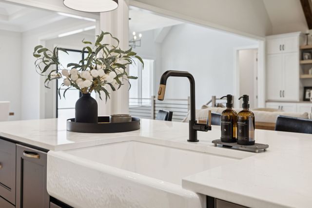 344 Raintree Dr, Hendersonville, TN 37075