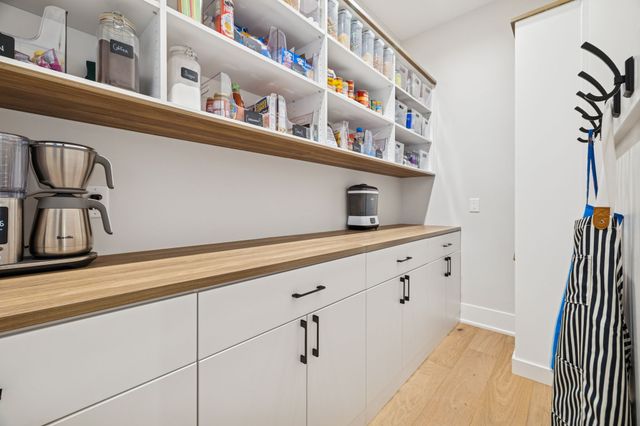 344 Raintree Dr, Hendersonville, TN 37075